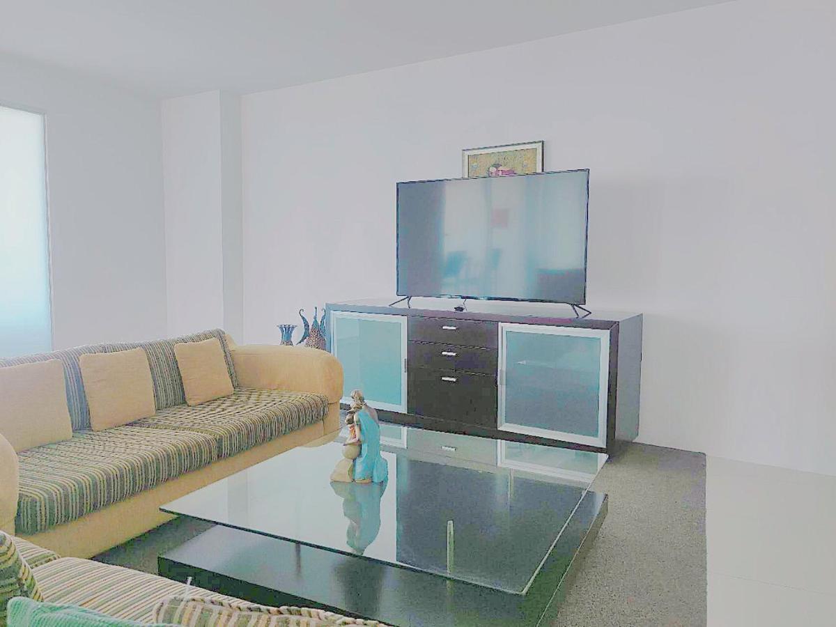 Serain Residences On 9 Hamilton Avenue ゴールドコースト エクステリア 写真