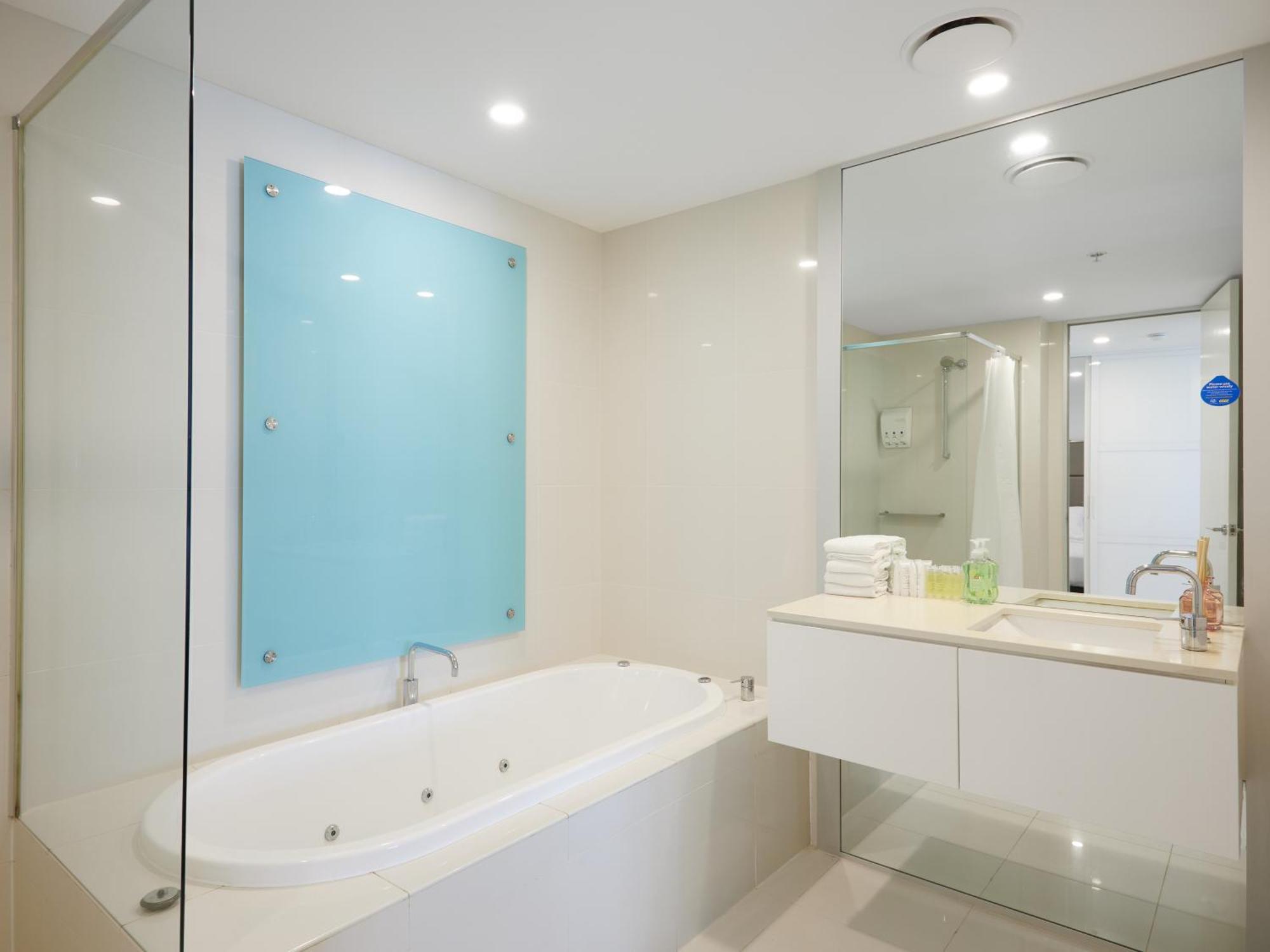 Serain Residences On 9 Hamilton Avenue ゴールドコースト エクステリア 写真