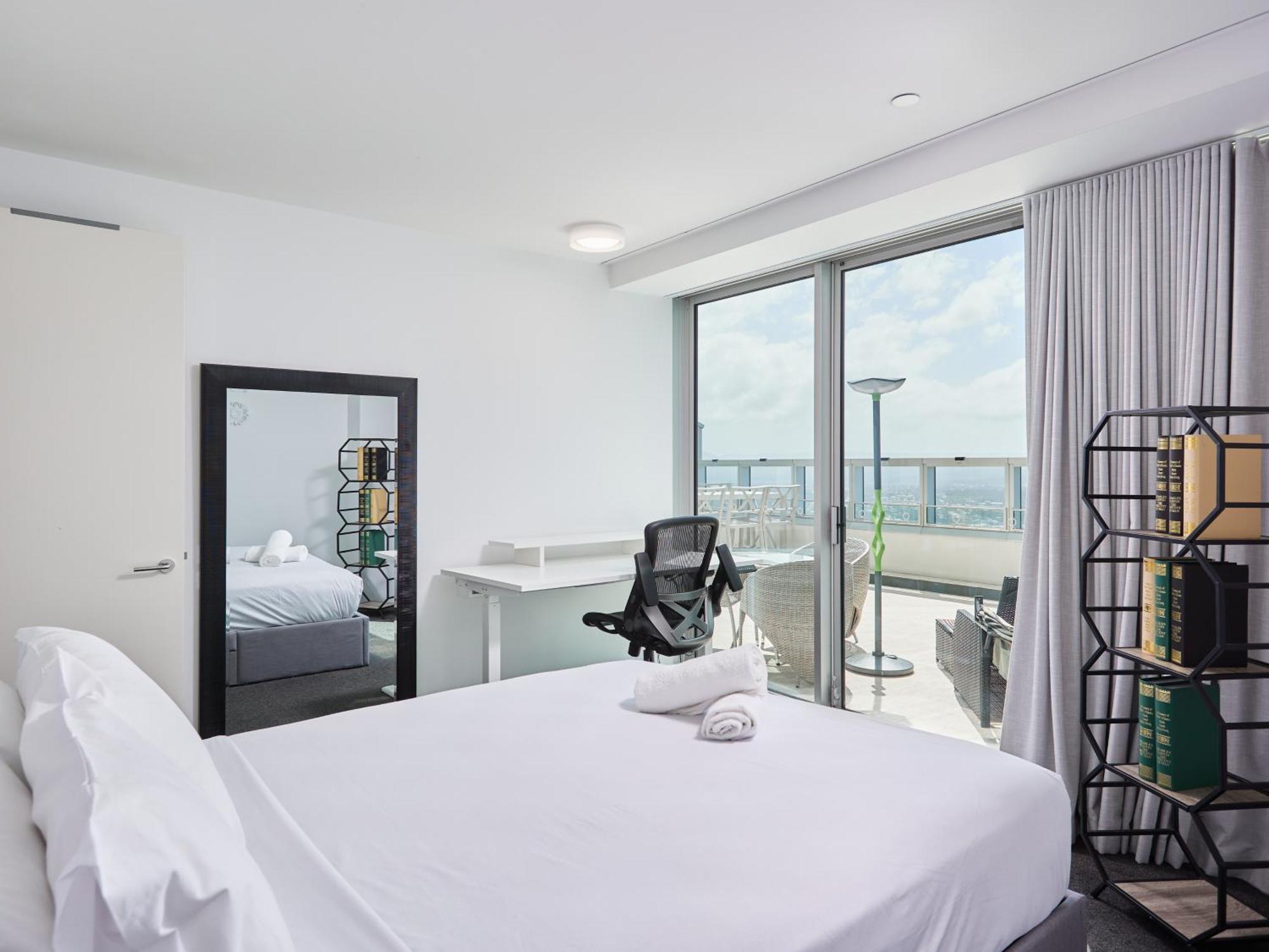 Serain Residences On 9 Hamilton Avenue ゴールドコースト エクステリア 写真