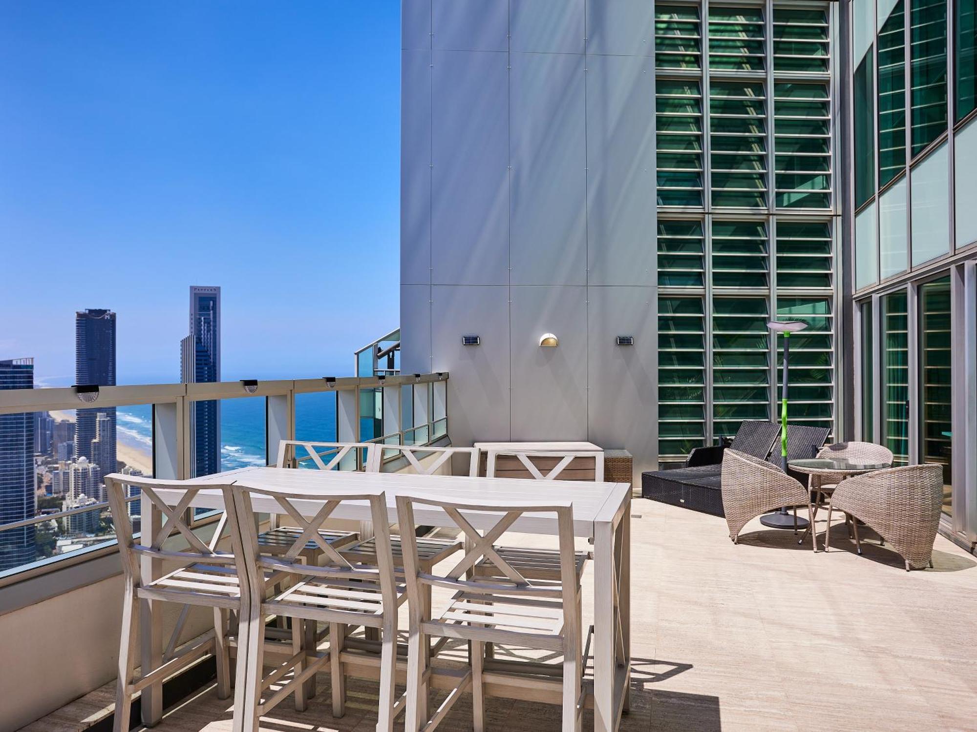 Serain Residences On 9 Hamilton Avenue ゴールドコースト エクステリア 写真